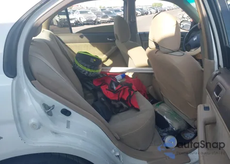 2004 Honda Civic из США, поврежденный, VIN 1HGEN26424L000262